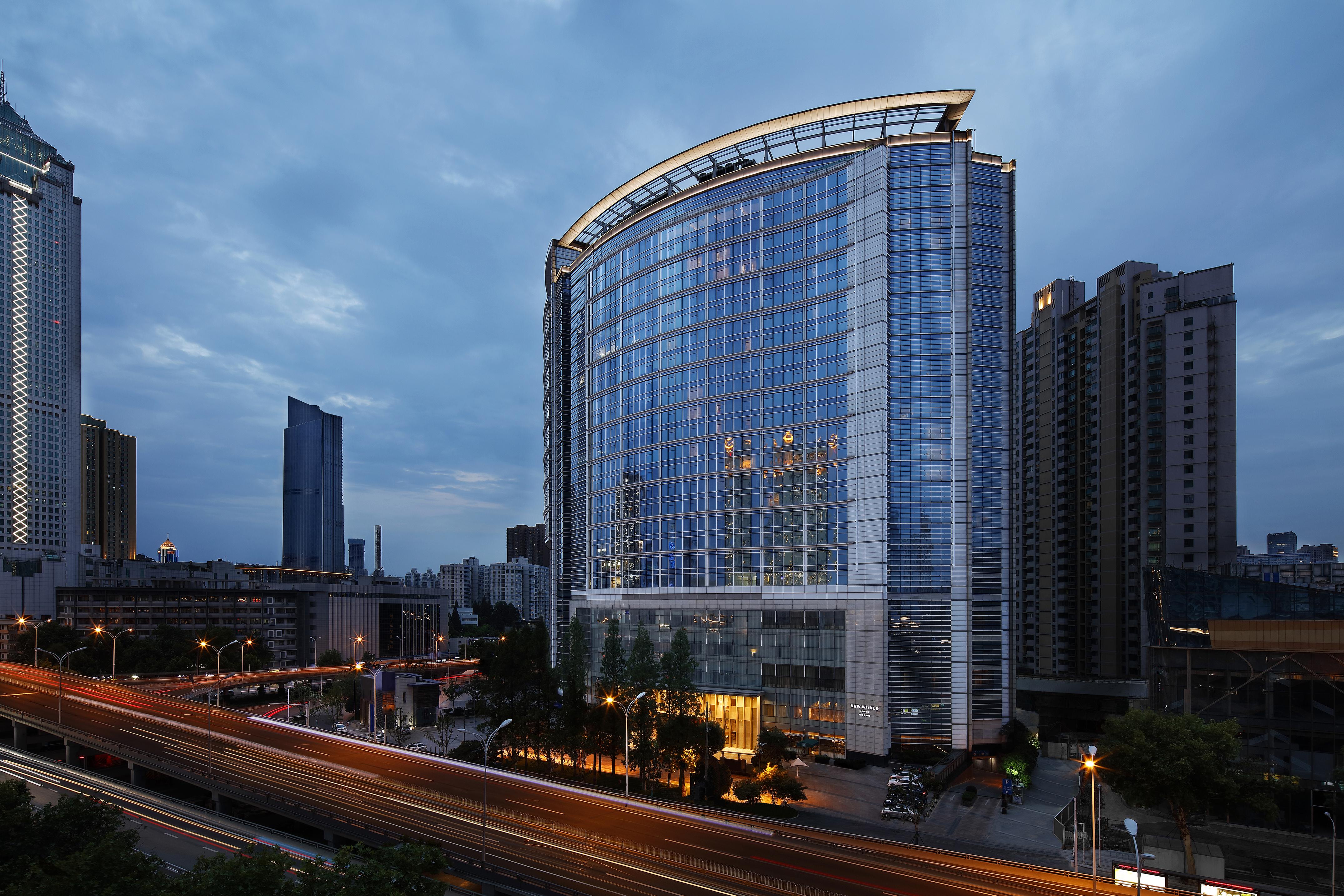 New World Wuhan Hotel Esterno foto