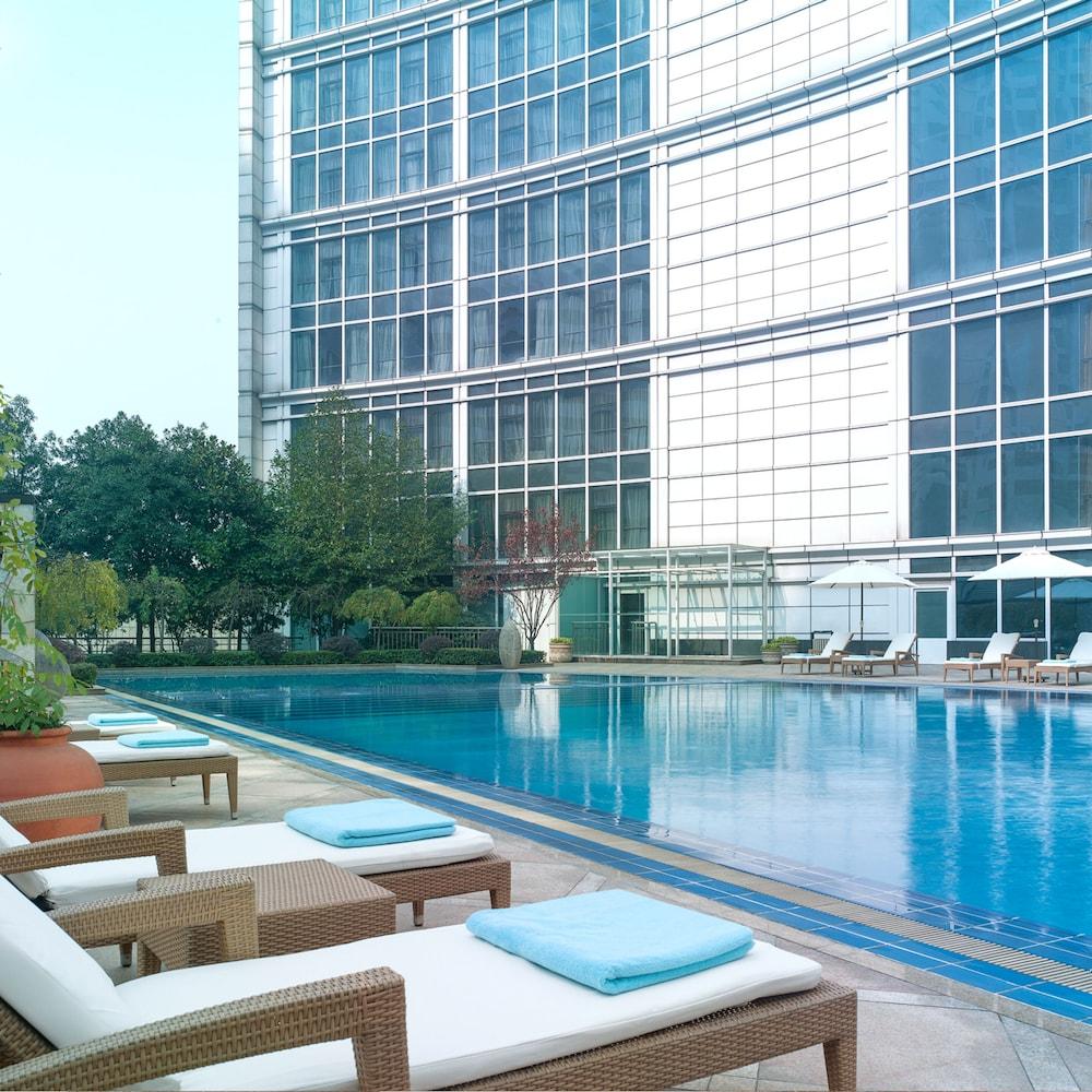 New World Wuhan Hotel Esterno foto